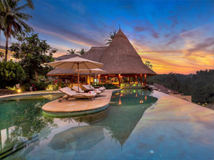 Luxurious Viceroy hotel in Ubud.