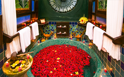 The Pavillion Villa features this romantic bath tub.